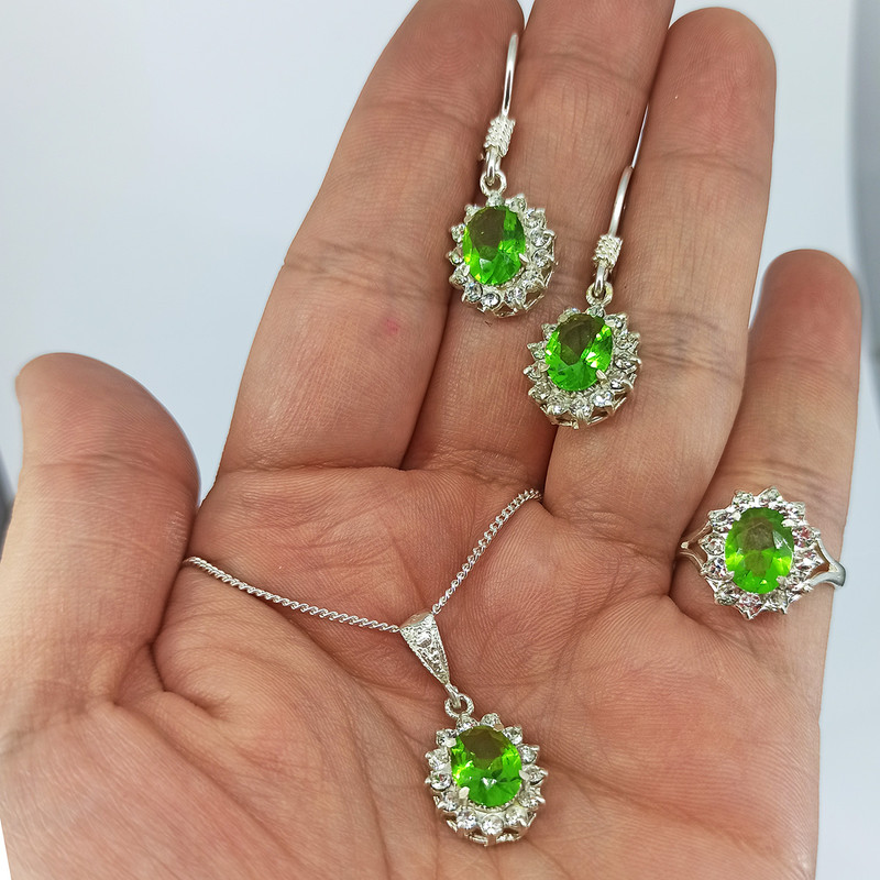 ست نقره زنانه سلین کالا مدل زبرجد ce-k90 ست نقره زنانه سلین کالا مدل زبرجد ce-k90