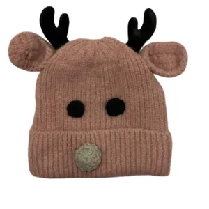 کلاه بافتنی بچگانه مدل گوزنی کد 1009