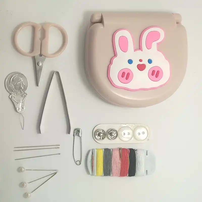 جعبه ابزار خیاطی مدل مسافرتی طرح خرگوش مجموعه 20 عددی