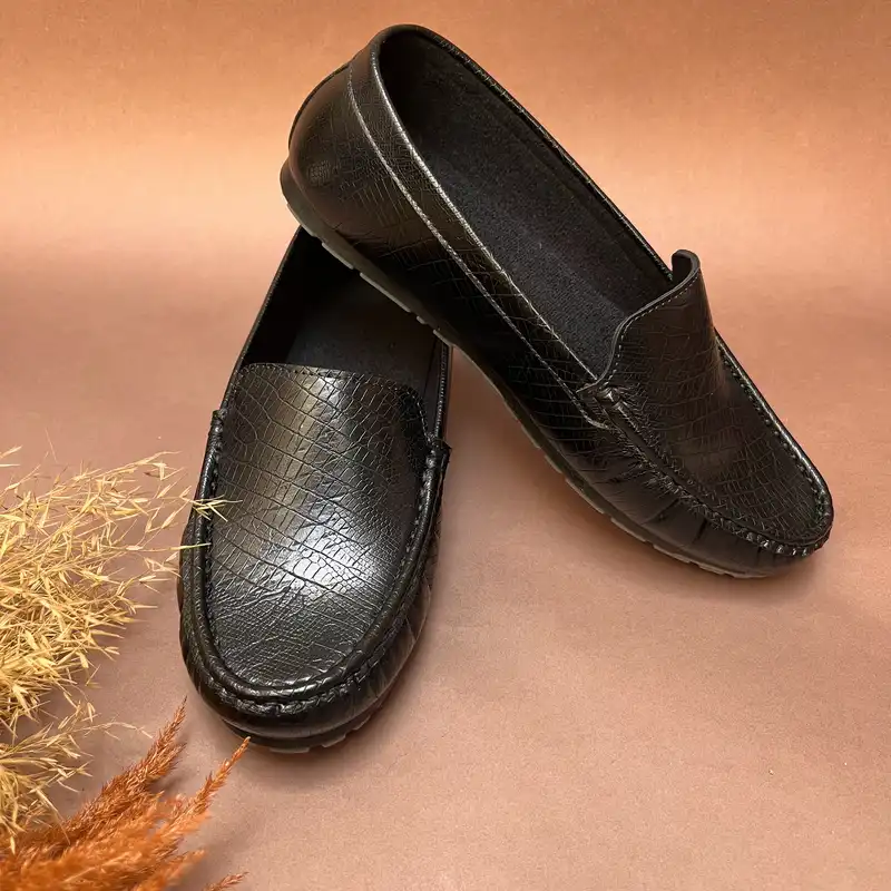 کفش کالج زنانه مدل فانتوپ 1