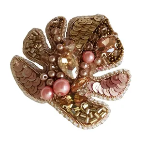 گل سینه زنانه مدل برگ انجیری