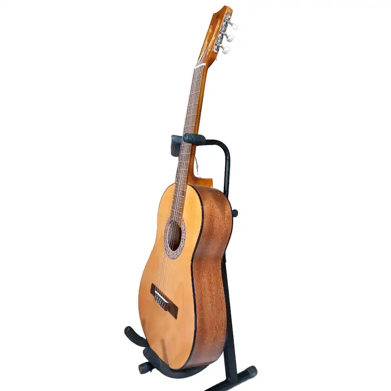 گیتار مدل کاردو