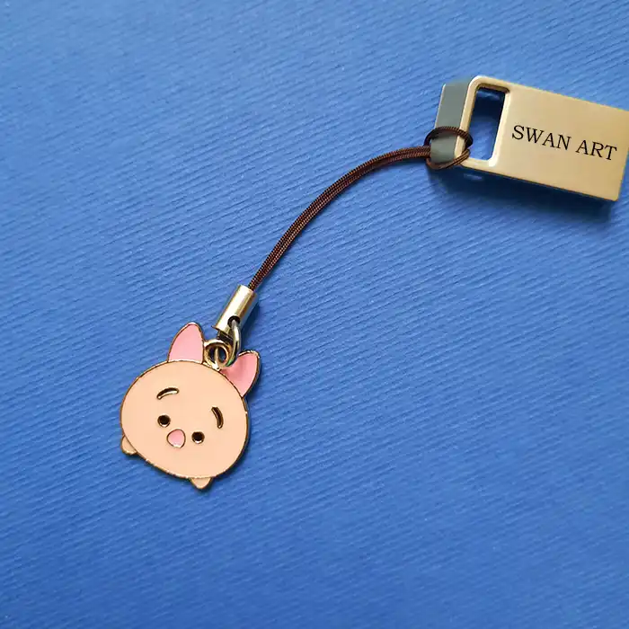 آویز نگهدارنده فلش مموری مدل پو و دوستانش بسته چهار عددی