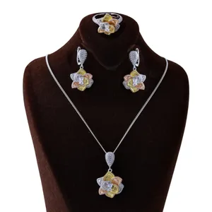 نیم ست نقره زنانه بازرگانی میلادی مدل فانتزی کد NTR_136