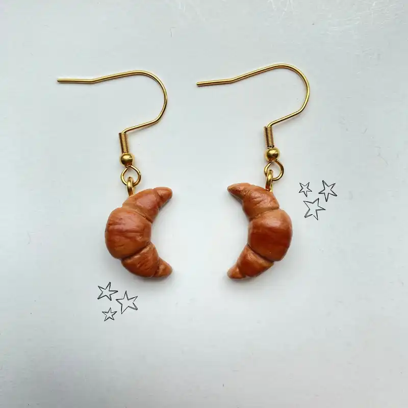 گوشواره زنانه مدل پلیمری کروسان