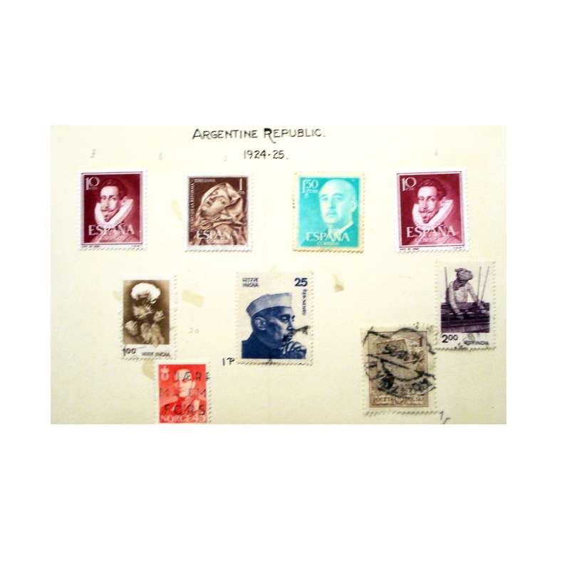 تمبر یادگاری مدل مشاهیر آرژانتین کد DS1975 مجموعه 9 عددی