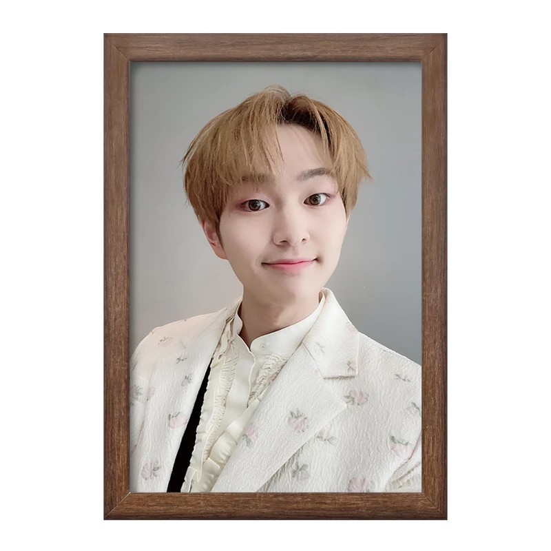 تابلو خندالو طرح اونیو گروه شاینی Shinee  کد 21313