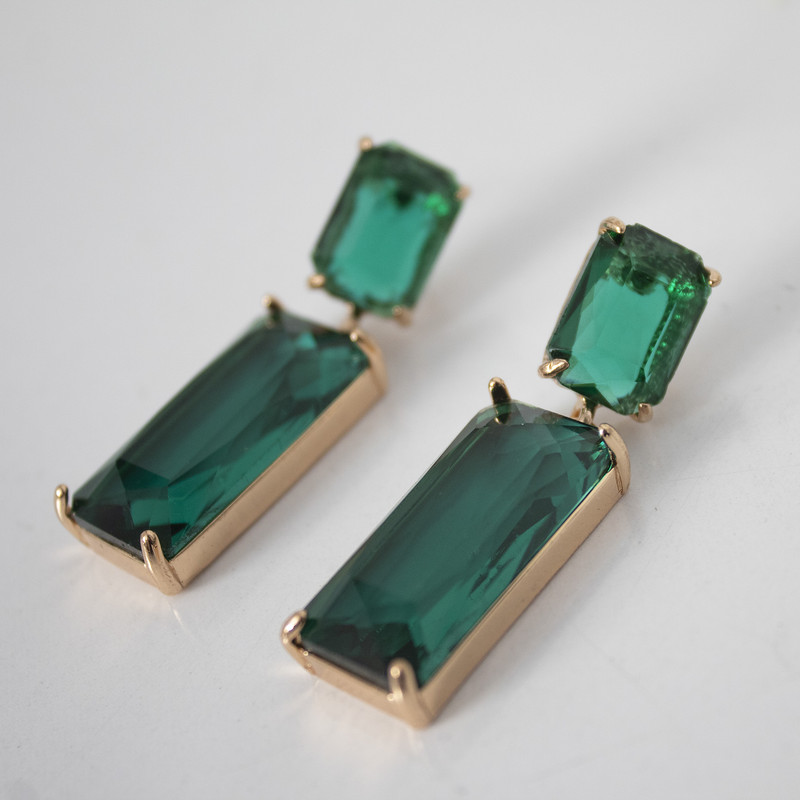 گوشواره زنانه مدل الماس کد 004 گوشواره زنانه مدل الماس کد 004