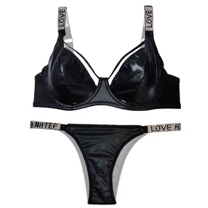 ست شورت و سوتین زنانه مدل فنردار چرم نگین دار کد 1973 رنگ مشکی