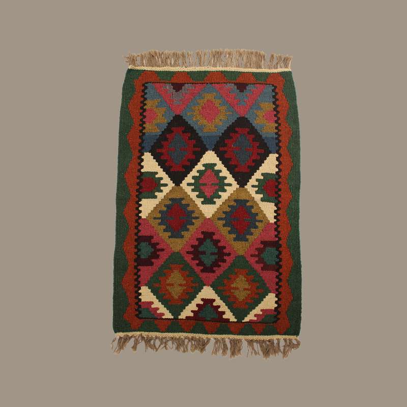 گلیم دستباف نیم متری کد 05 