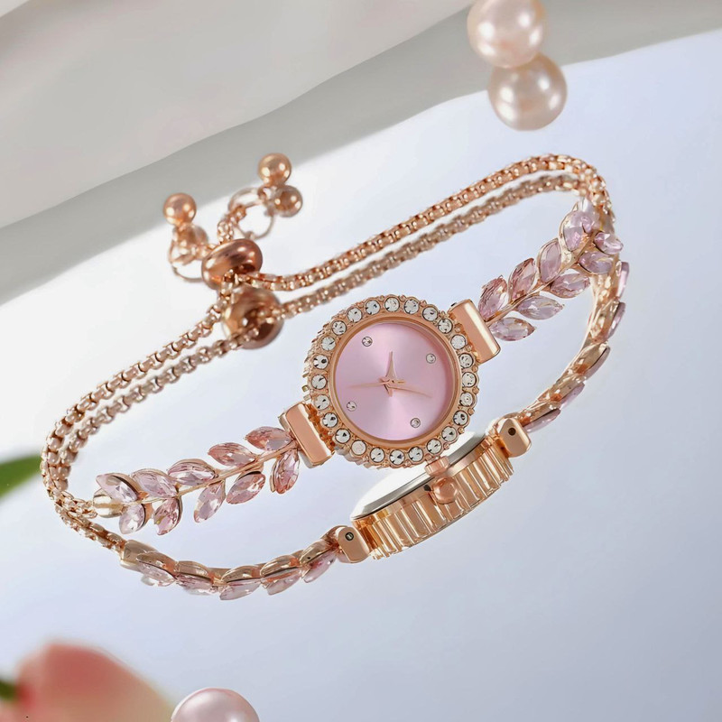 ساعت مچی عقربه ای زنانه مدل نگینی بند کرواتی02 ساعت مچی عقربه ای زنانه مدل نگینی بند کرواتی02