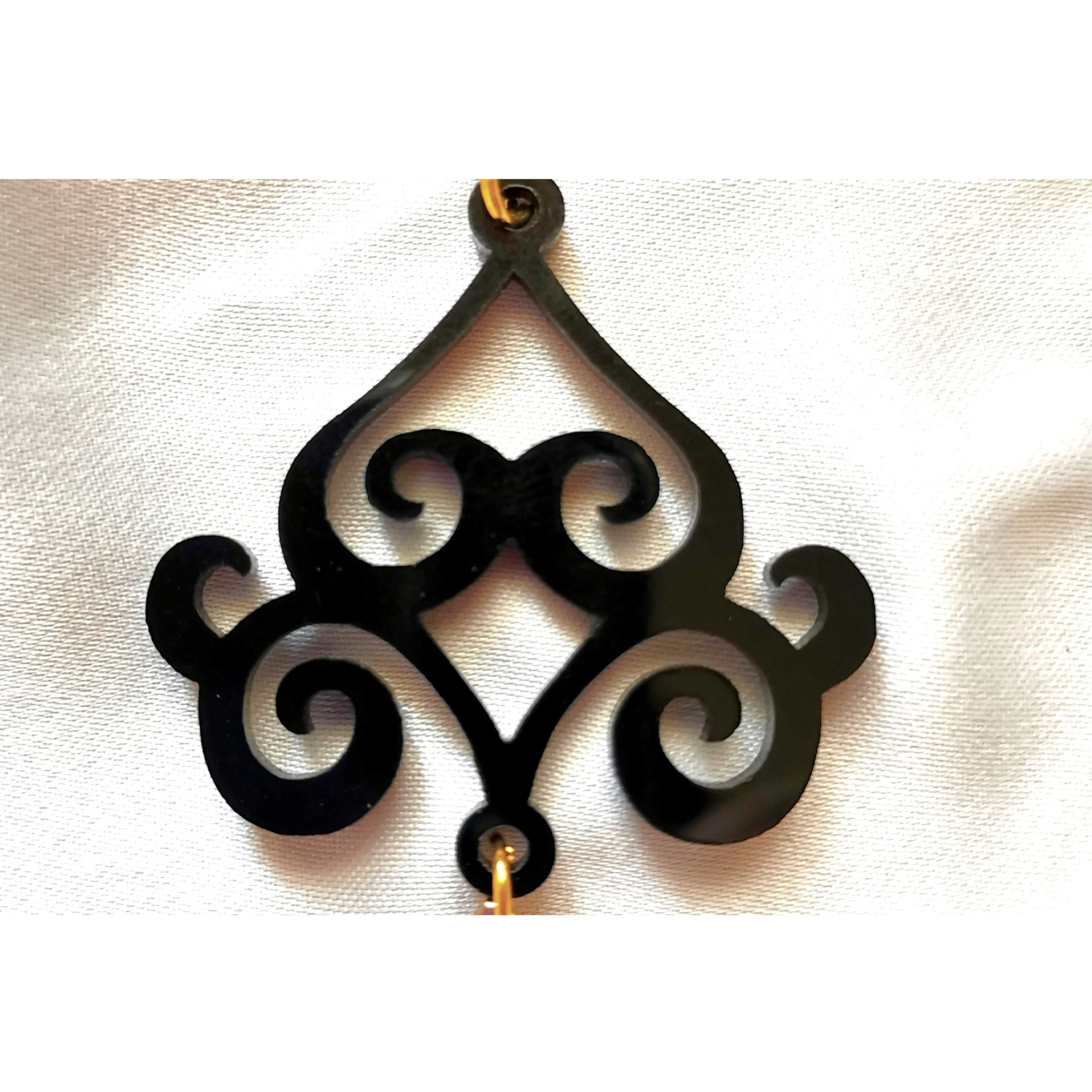 گوشواره دخترانه مدل فرفورژه گوشواره دخترانه مدل فرفورژه