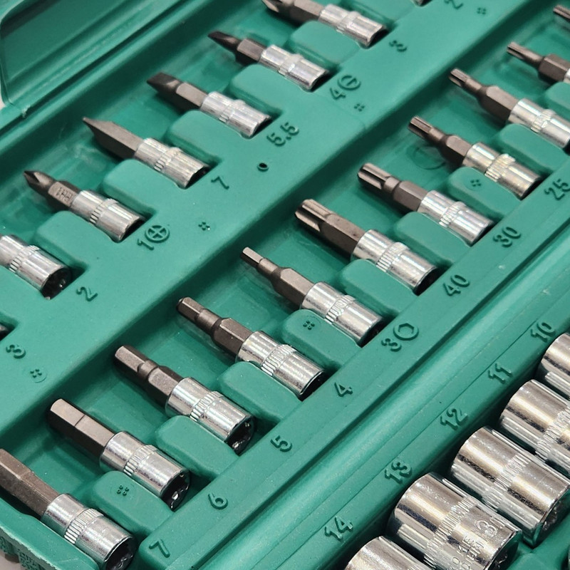 آچار بکس دلیکس کد COROLLA 46 PCS مجموعه 46 عددی آچار بکس دلیکس کد COROLLA 46 PCS مجموعه 46 عددی