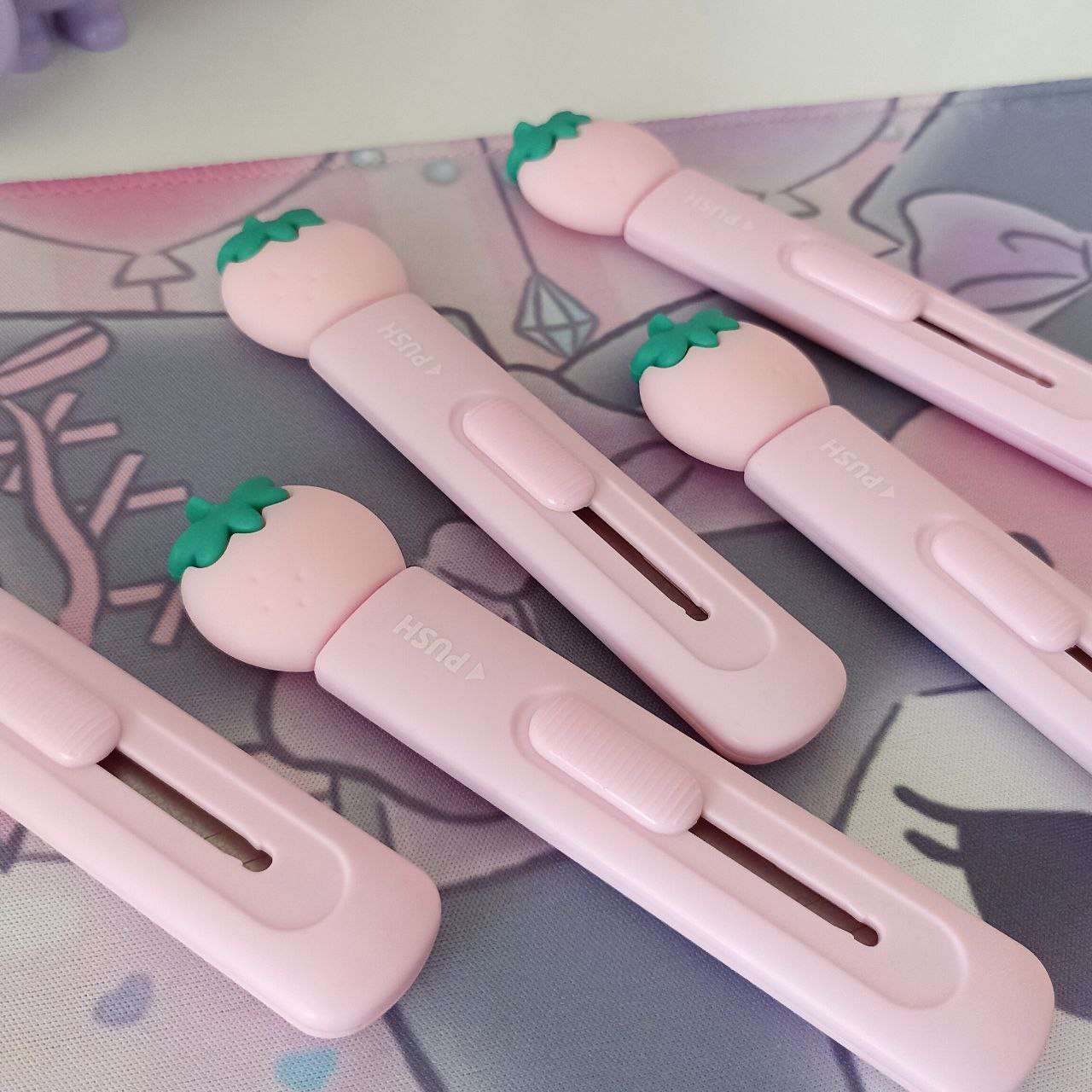 کاتر مدل توت فرنگی