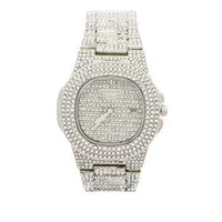 ساعت مچی عقربه ای پتک فیلیپ مدل نگین دار کد Brn059