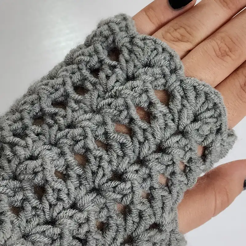 دستکش بافتنی زنانه مدل بدون انگشت دالبر