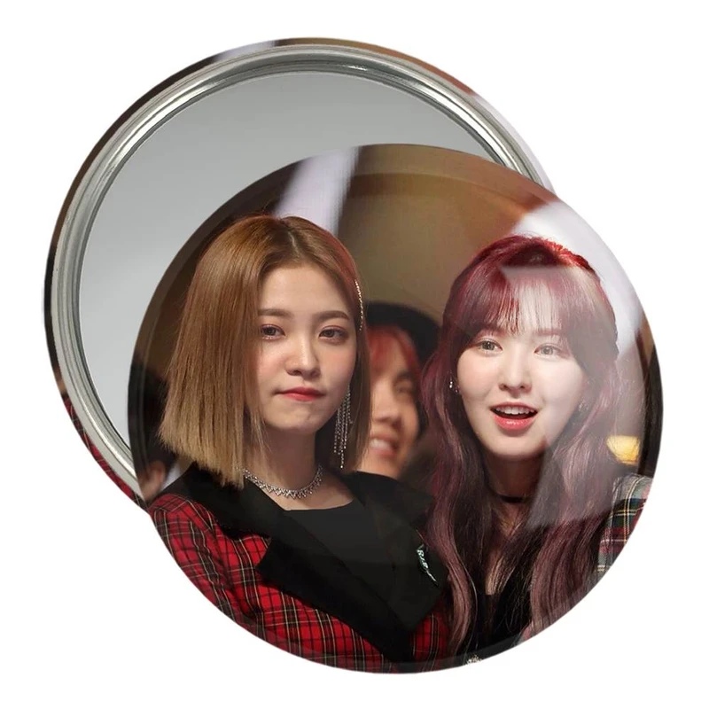 آینه جیبی خندالو مدل وندی و یری گروه رد ولوت Red Velvet  کد 13019