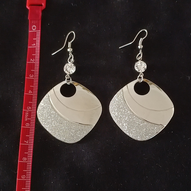 گوشواره زنانه مدل فانتزی گوشواره زنانه مدل فانتزی