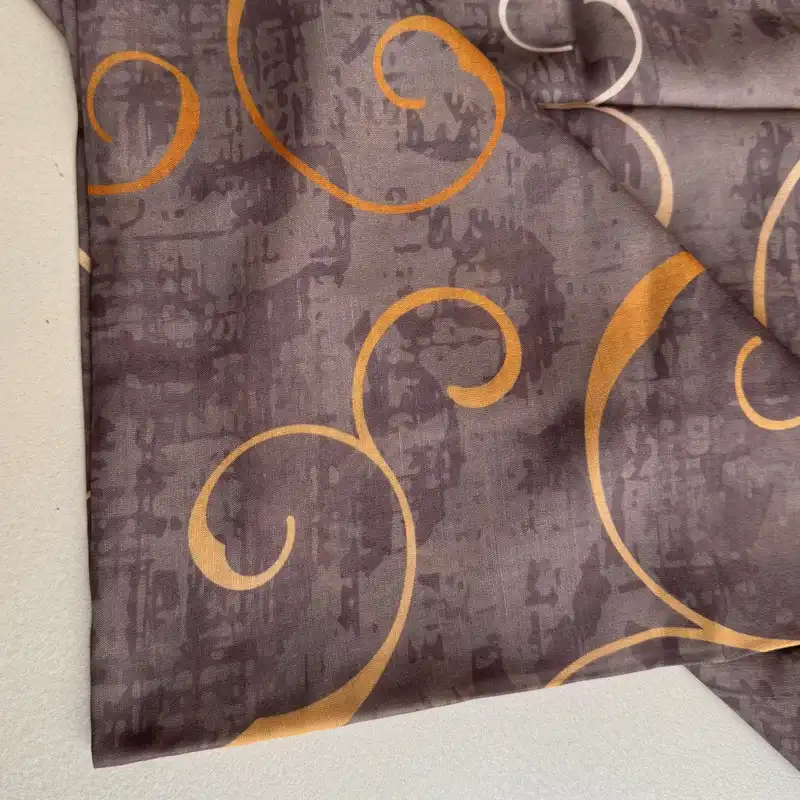 روسری زنانه مدل نخی منگوله دار قواره بزرگ فرفورژه چهار فصل کد 1