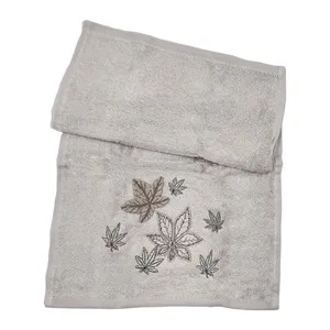 حوله دستی کاراجان کد 2 سایز 30x50 سانتی متر