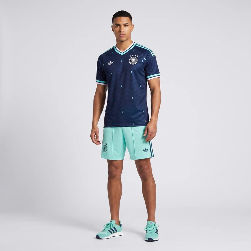 ست تی‌شرت آستین کوتاه و شلوارک ورزشی مردانه مدل آلمان Away WC 2026
