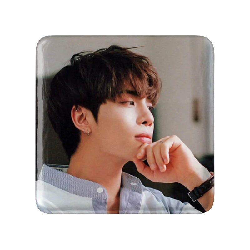 مگنت خندالو طرح جونگهیون گروه شاینی Shinee  مدل مربعی کد 21360