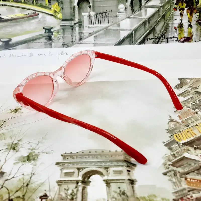 عینک آفتابی دخترانه مدل V-4re