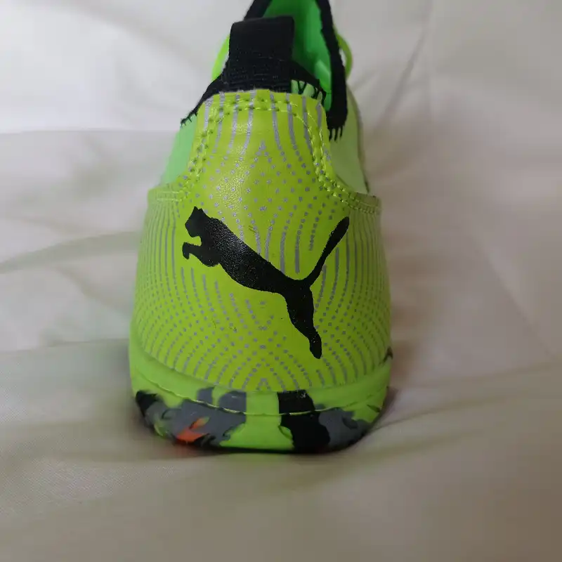 کفش فوتسال مردانه مدل نیم جورابی