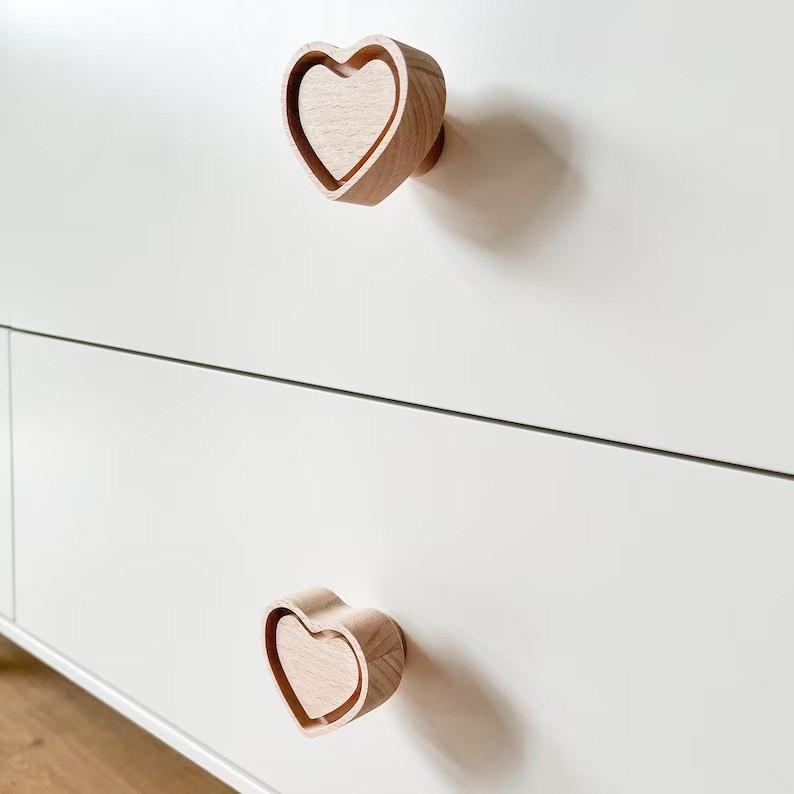 دستگیره کمد مدل کودک طرح قلب کد WTL206 مجموعه 4 عددی دستگیره کمد مدل کودک طرح قلب کد WTL206 مجموعه 4 عددی