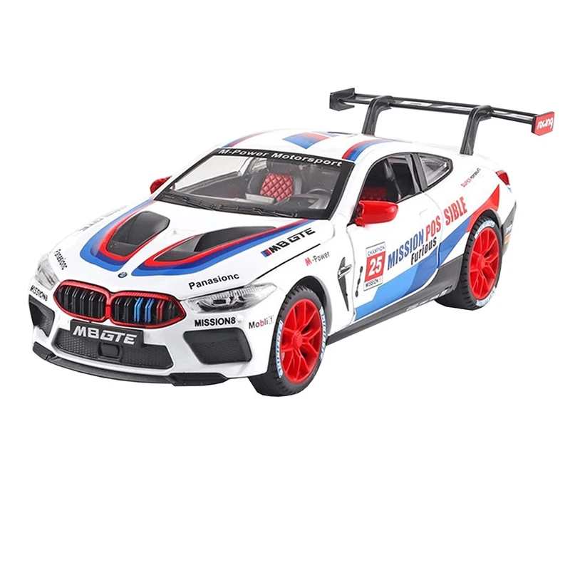 ماشین بازی مدل  فلزی طرح بی ام و m8 کد 05