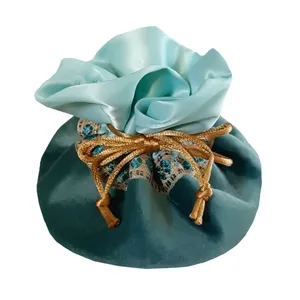 کیف هدیه مخمل مدل سنتی کد 0039