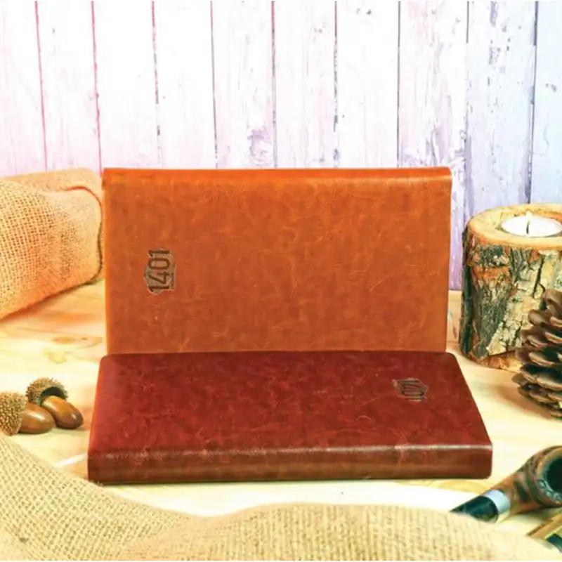 سالنامه سال 1401 مدل 117006111 به همراه تقویم رومیزی