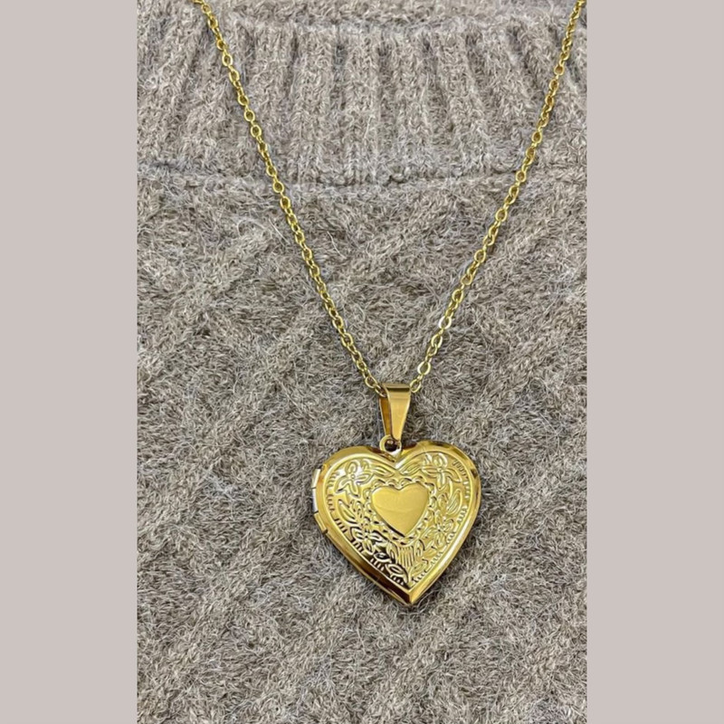 گردنبند زنانه مدل عکس طرح قلب کد 442 گردنبند زنانه مدل عکس طرح قلب کد 442