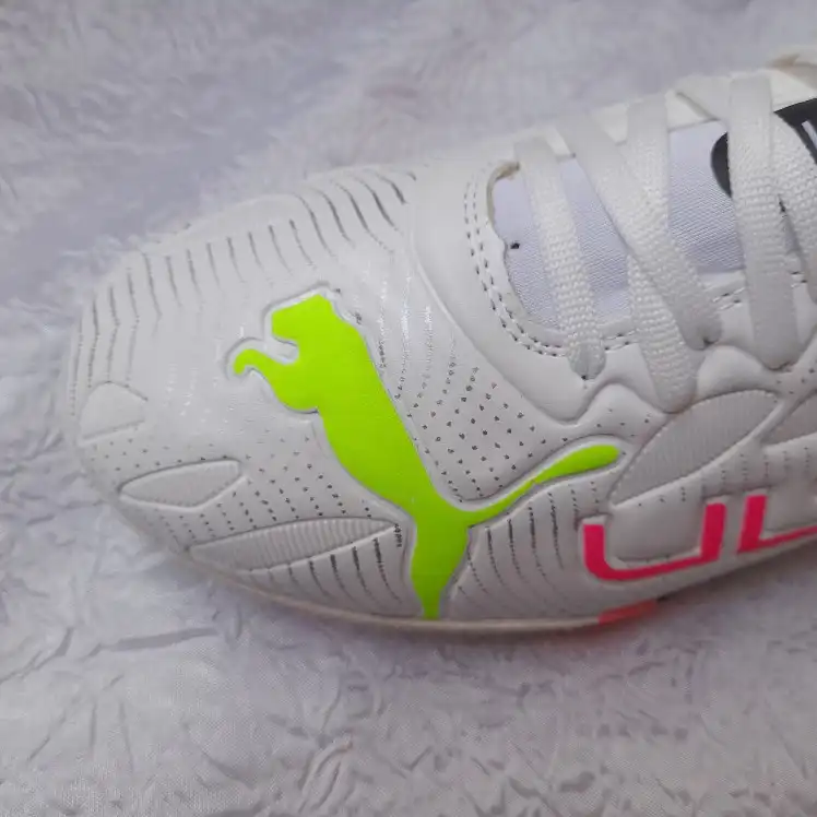 کفش فوتسال مردانه مدل نیم جورابی