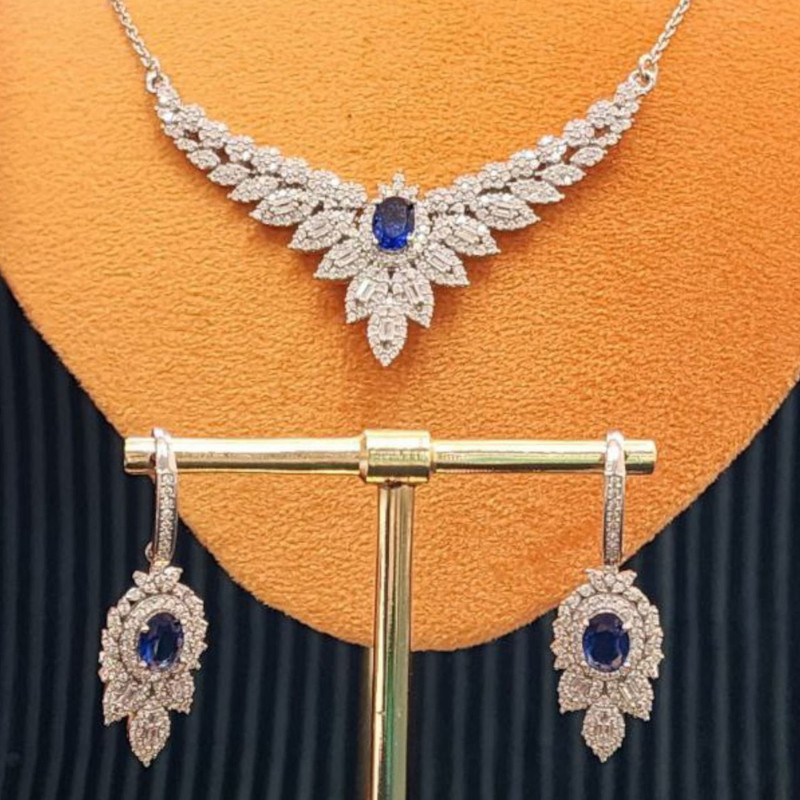 نیم ست نقره زنانه مدل برلیان زمرد نیم ست نقره زنانه مدل برلیان زمرد