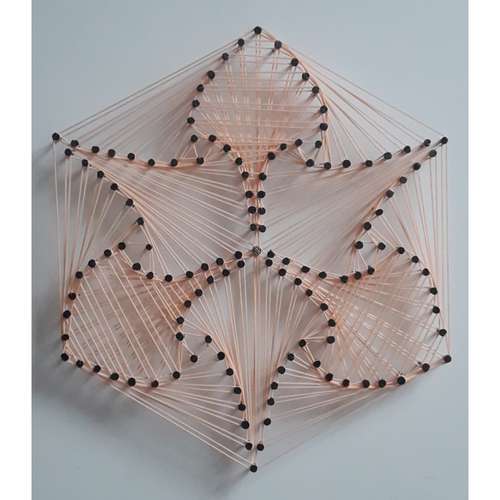 تابلو میخ و نخ طرح سه بعدی