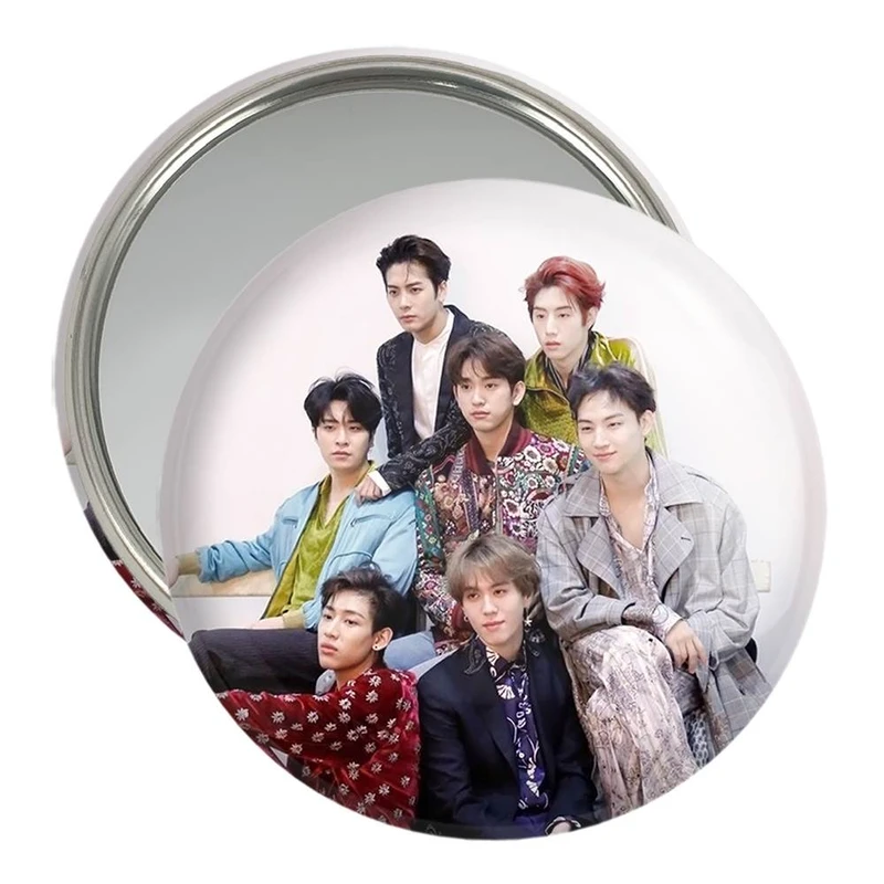 آینه جیبی خندالو مدل گروه گات سون GOT7  کد 11637