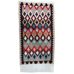 گلیم دستبافت یک متری مدل شیرازی کد H912