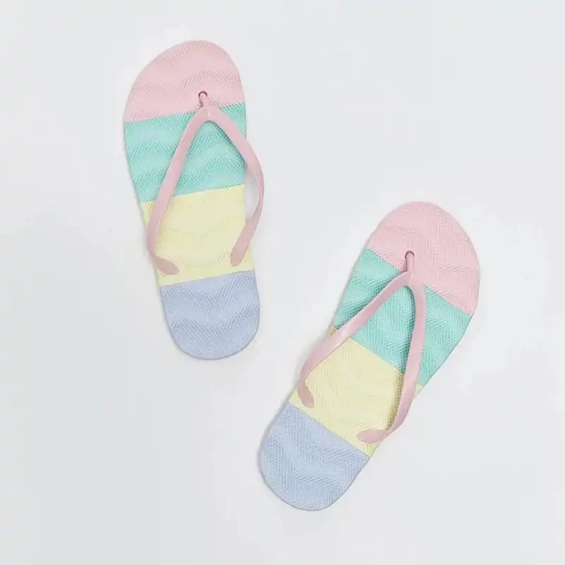 دمپایی لاانگشتی زنانه ال سی وایکیکی مدل مدل آنتی باکتریال VENOS