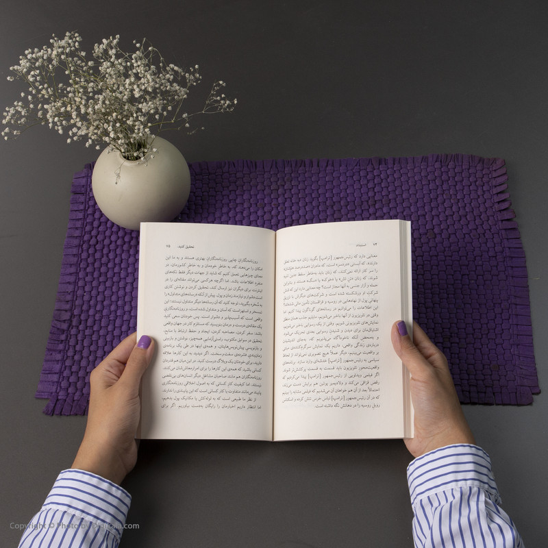 کتاب استبداد بیست درس از قرن بیستم اثر تیموتی اسنایدر نشر نو