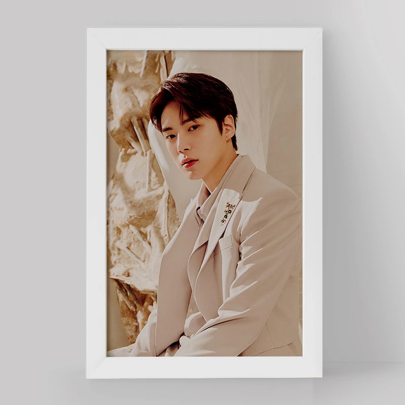 تابلو خندالو مدل مینهیوک گروه مانستا اکس MONSTA X کد 21172