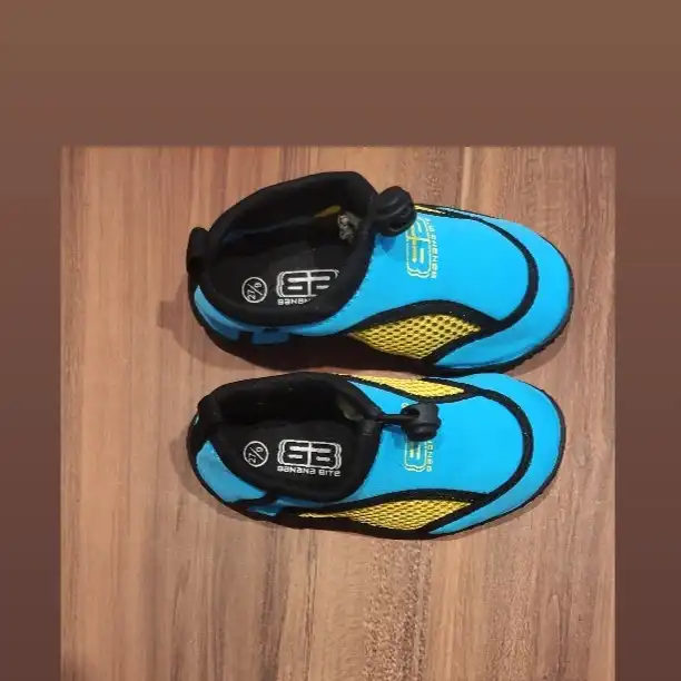 کفش ساحلی بانانا بیت  مدل BI2024