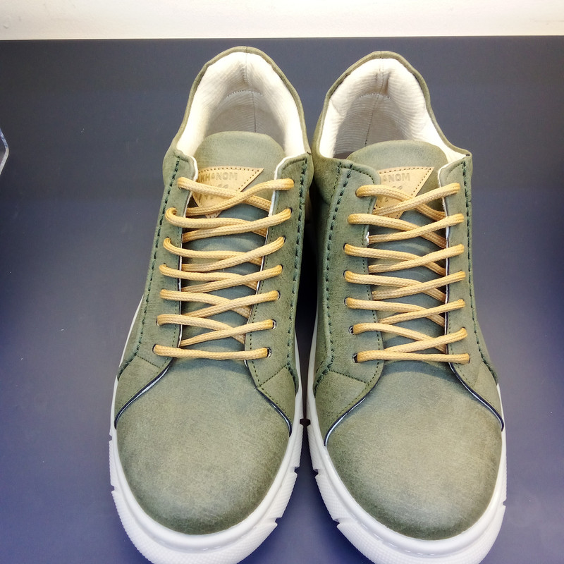 کفش طبی زنانه مدل Riyt