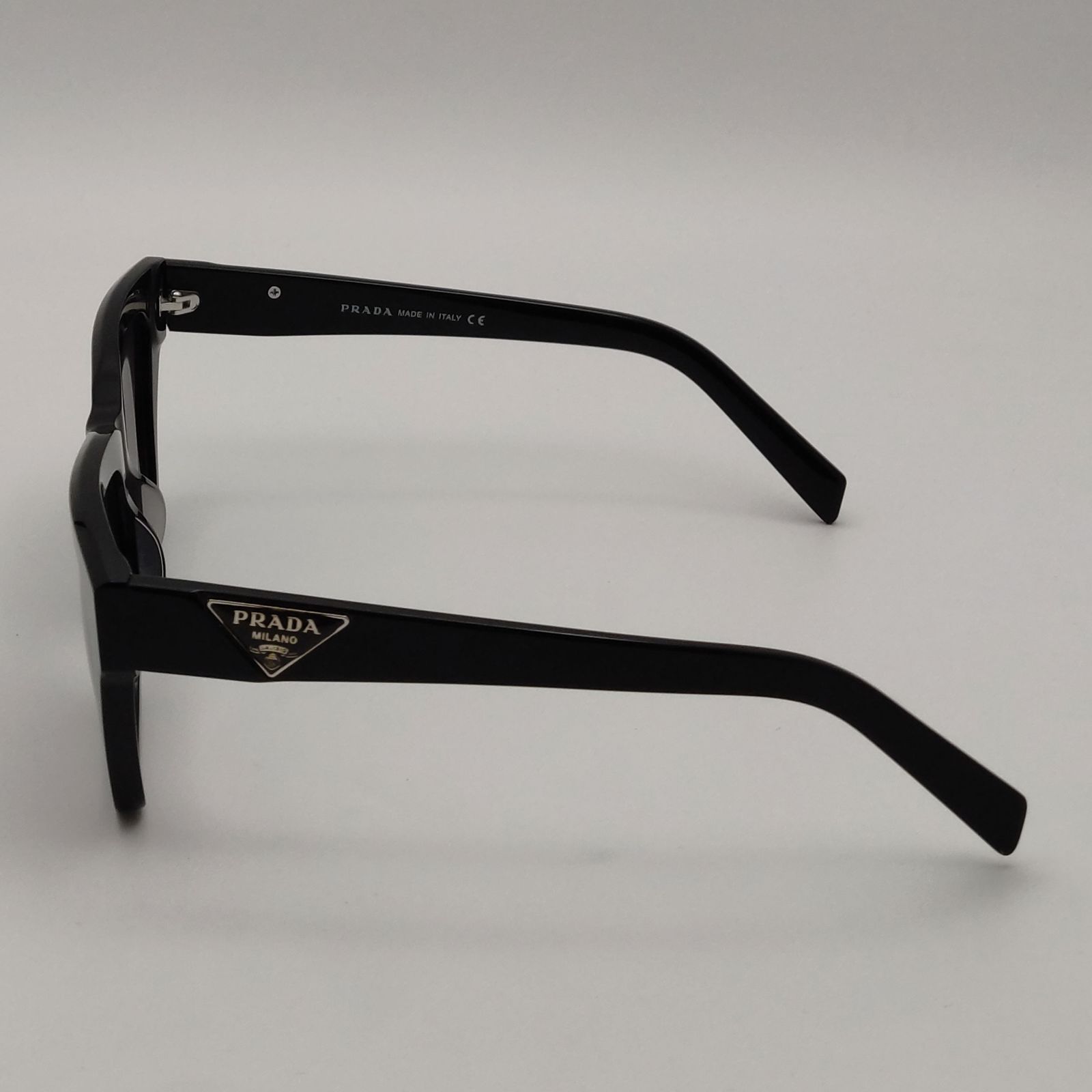 عینک آفتابی پرادا مدل PR17ZV C1 -  - 4