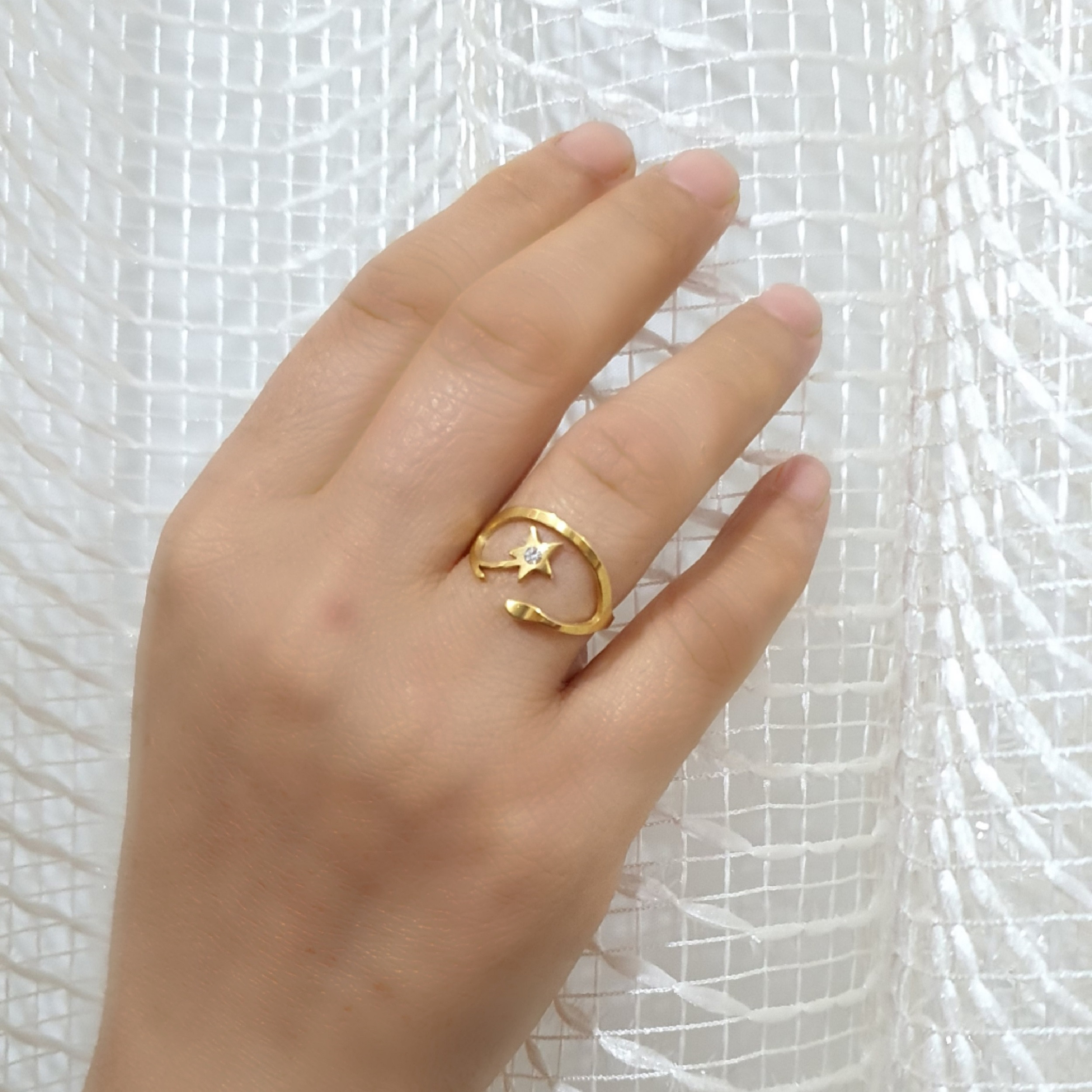 انگشتر زنانه ماصرم مدل ستاره کد Ri3102