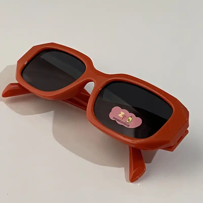 عینک آفتابی بچگانه مدل پناه کد AJ O 3