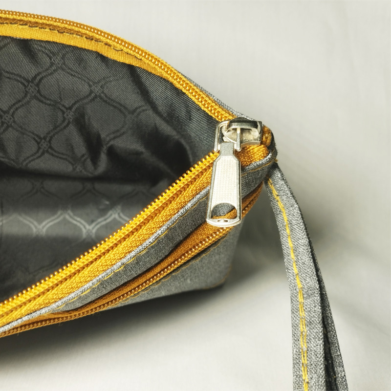 کیف لوازم آرایش و گریم زنانه مدل 110