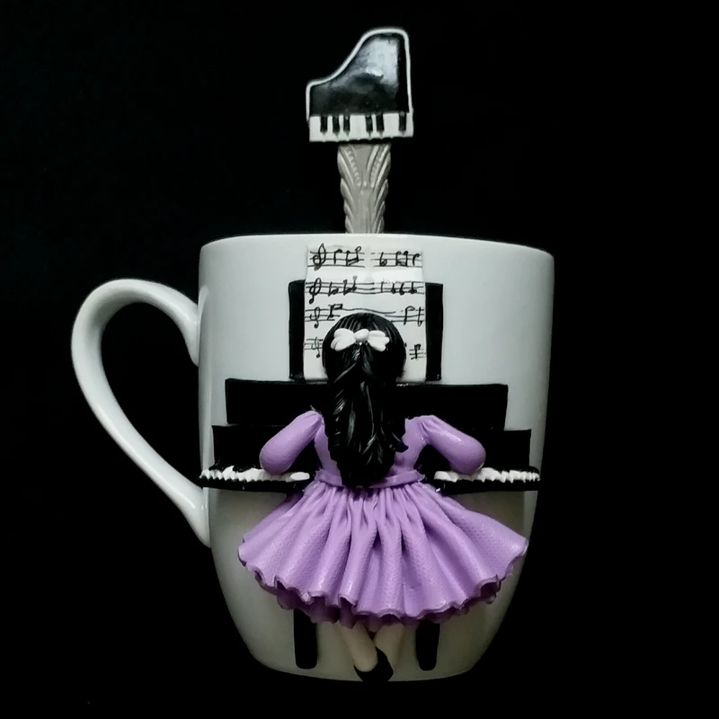 ماگ سرامیکی مدل عروسکی دخترانه کد L751 به همراه قاشق