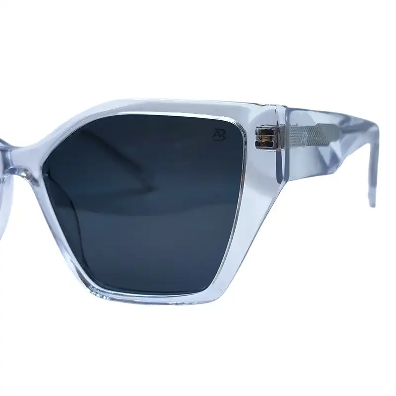 عینک آفتابی زنانه آنتونیو باندراس مدل G2099