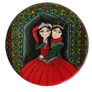 بشقاب دیوارکوب سفالی طرح زوج قاجار کد 1066